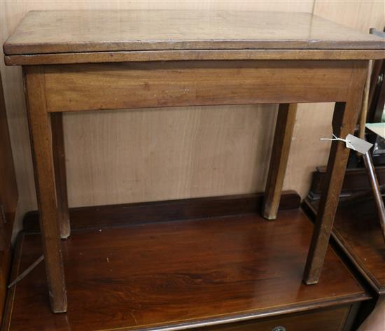 A George III mahogany tea table W.81cm